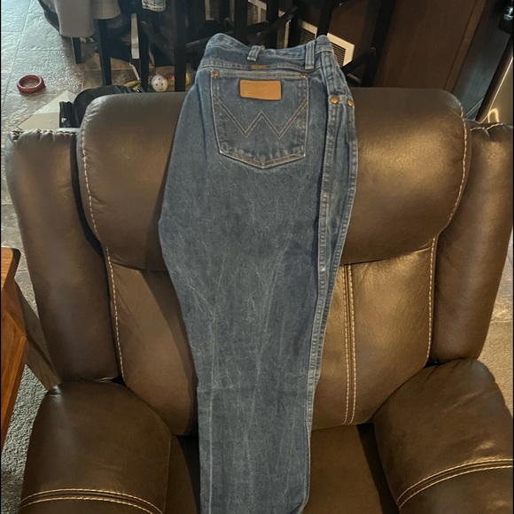 Mens Wranglers - Picture 1 of 3